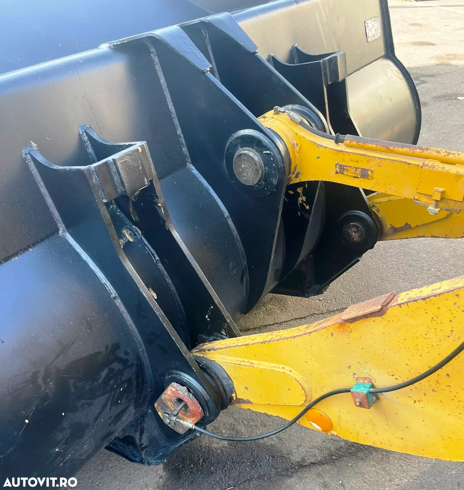 Caterpillar 938K - 13