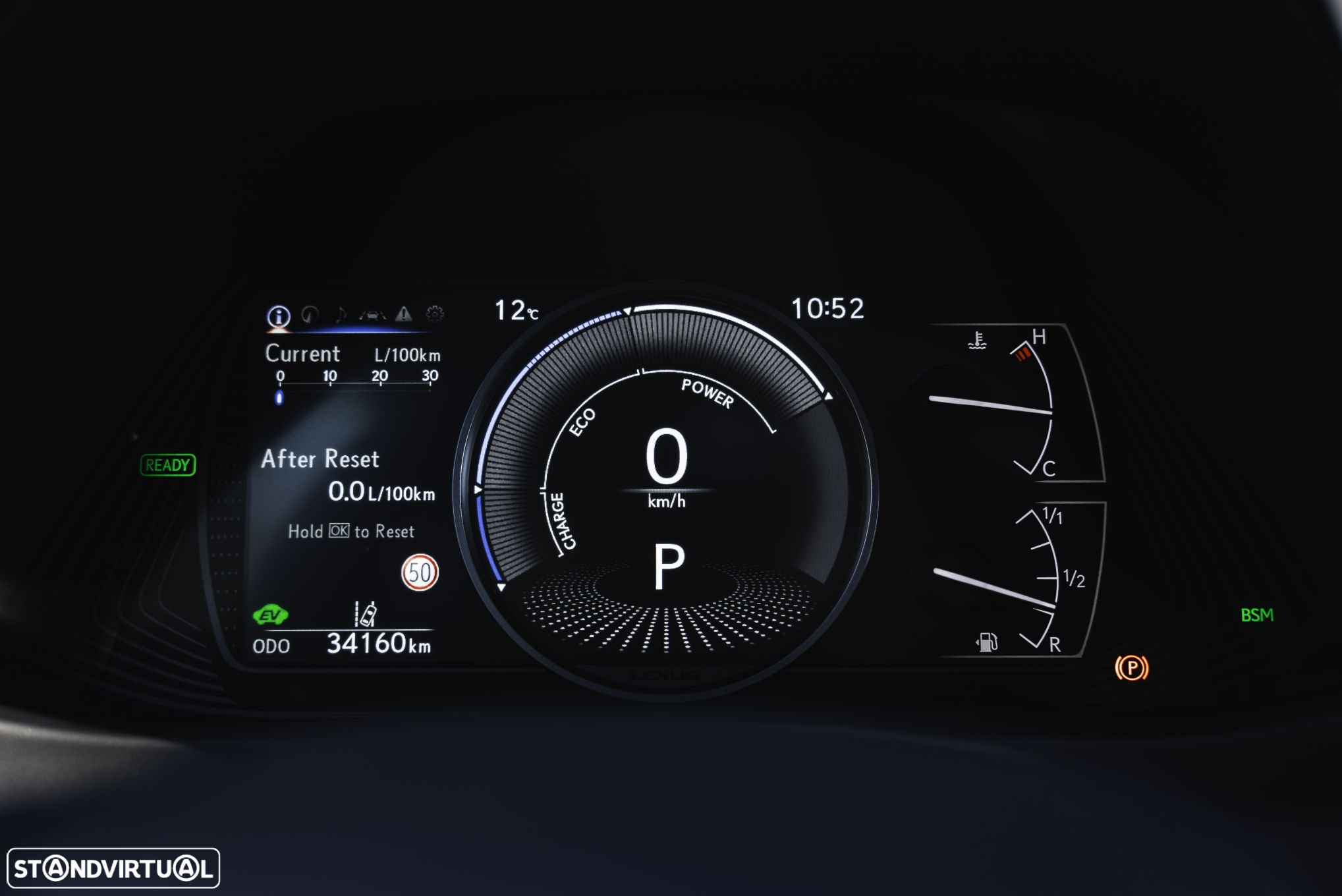 Lexus ux-250h - 14