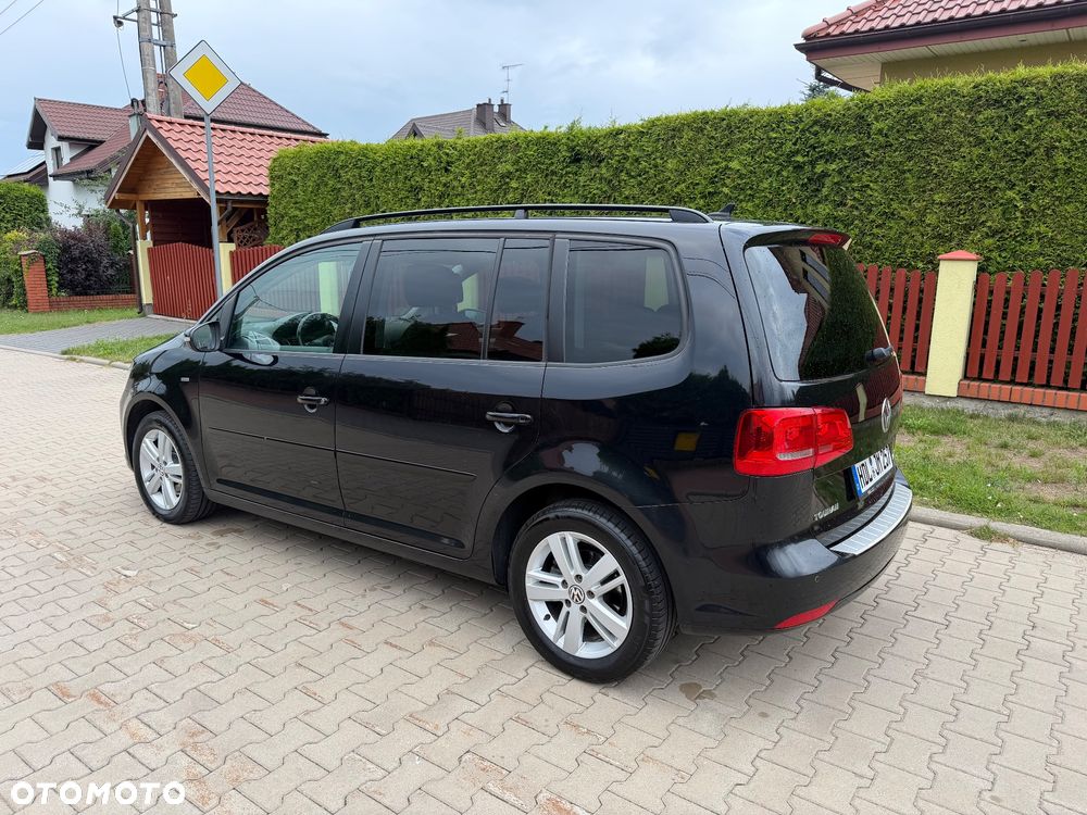 Volkswagen Touran 2.0 TDI DPF BlueMotion Technology MATCH - 4