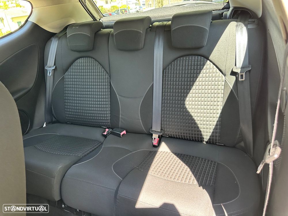 Alfa Romeo MiTo 1.3 JTD Distinctive - 22