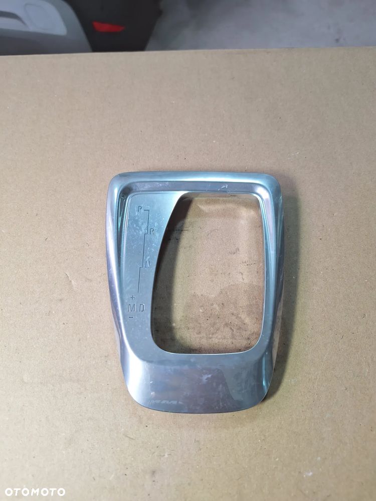 Crossland 2021r ramka mieszka automat