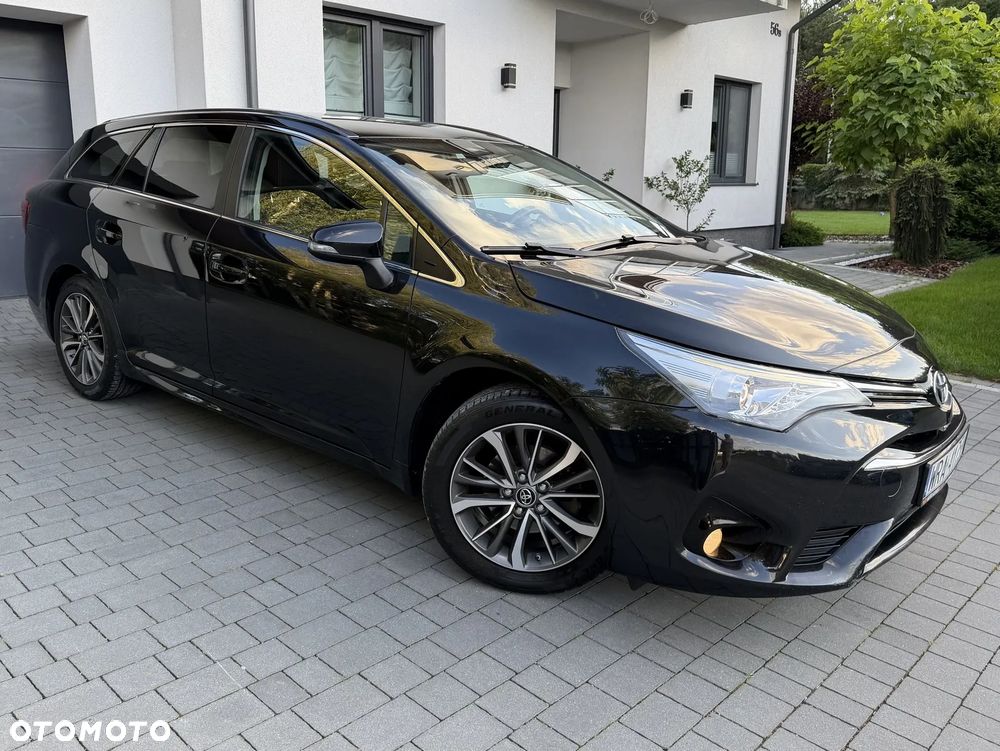 Toyota Avensis 1.8 Prestige MS - 21