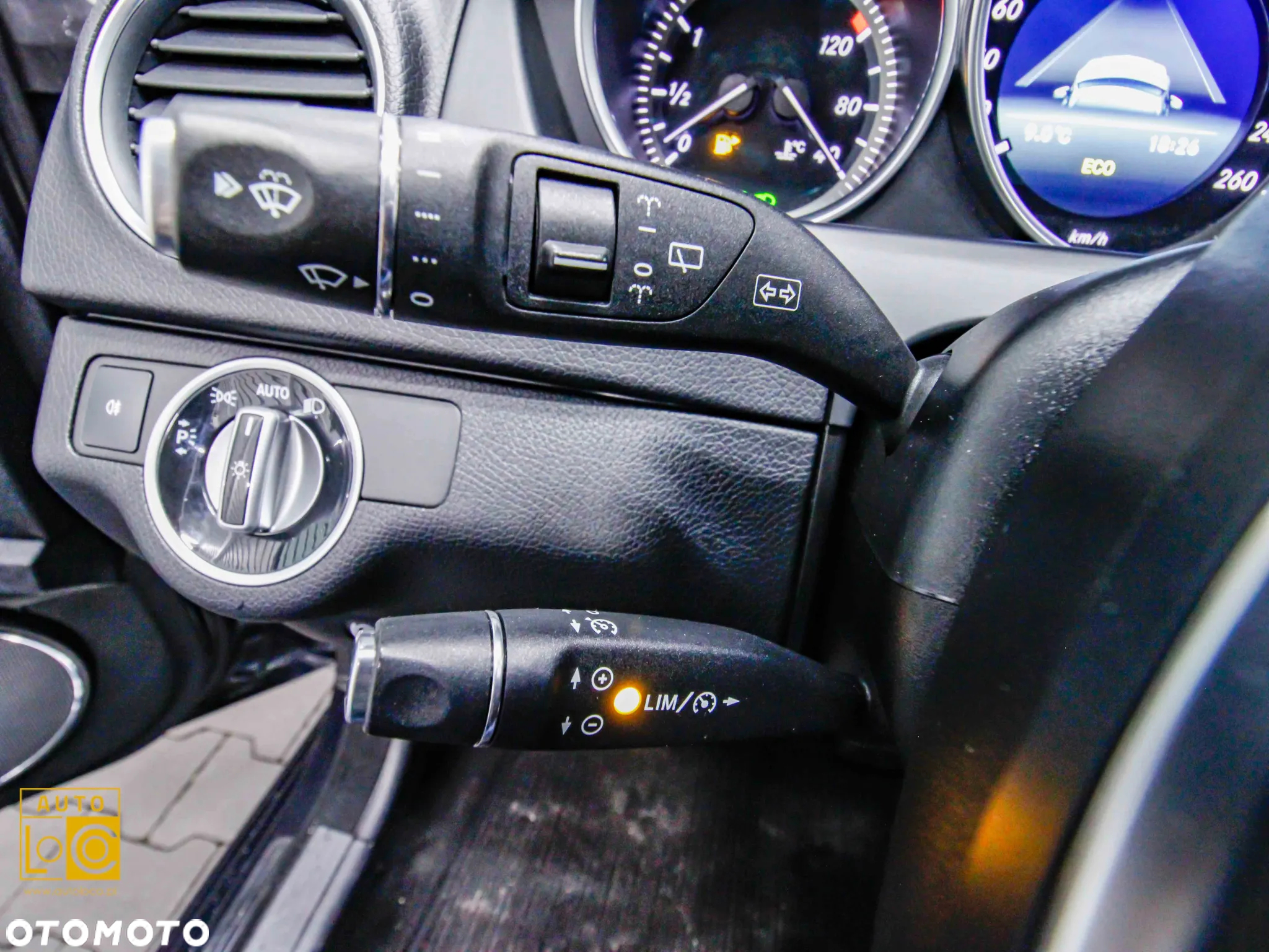 Mercedes-Benz Klasa C 180 T CDI DPF (BlueEFFICIENCY) Avantgarde - 24
