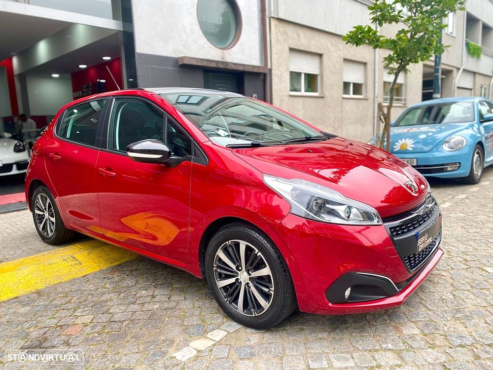 Peugeot 208 1.2 VTi Allure - 4
