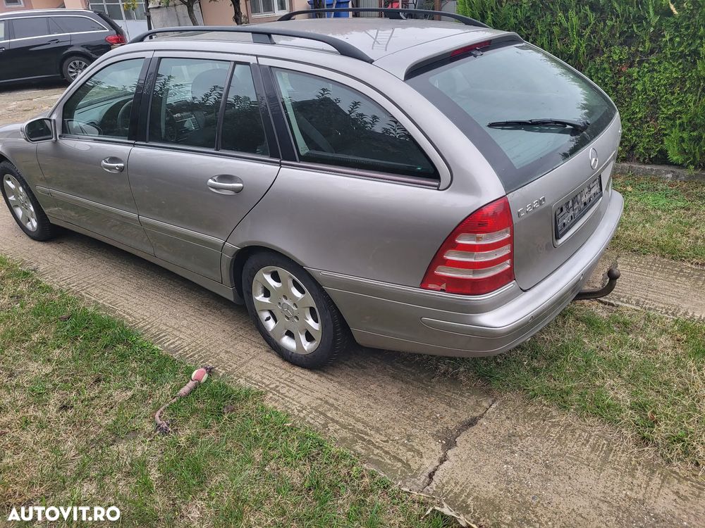 Mercedes-Benz C - 3