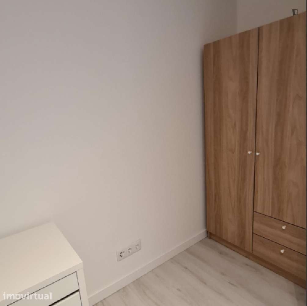 Quarto - localizado em Telheiras Lisbon - Grande imagem: 4/21