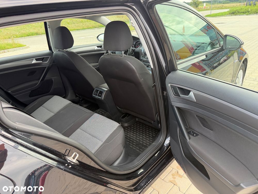 Volkswagen Golf 1.6 TDI BlueMotion Technology Comfortline - 27