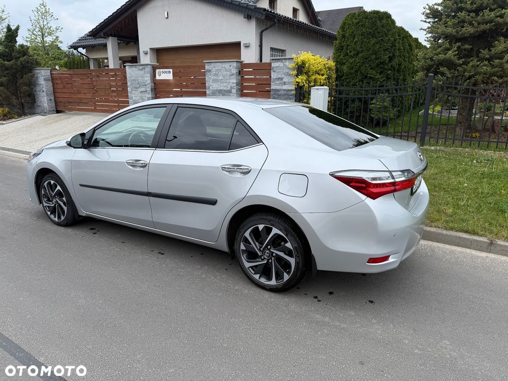 Toyota Corolla 1.6 50th Anniversary - 5