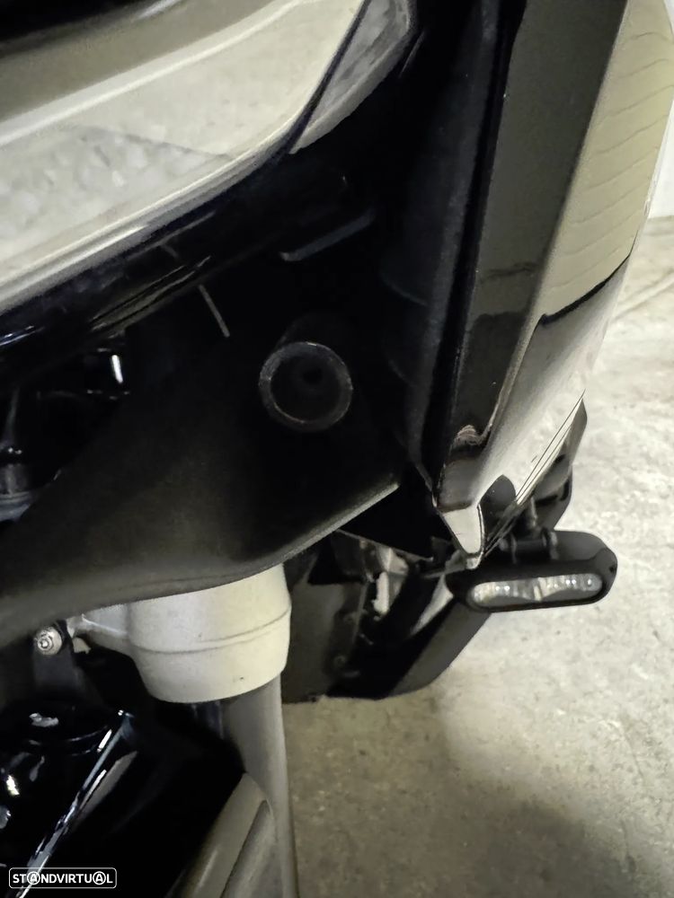BMW R 1300 RT Triple Black - 21