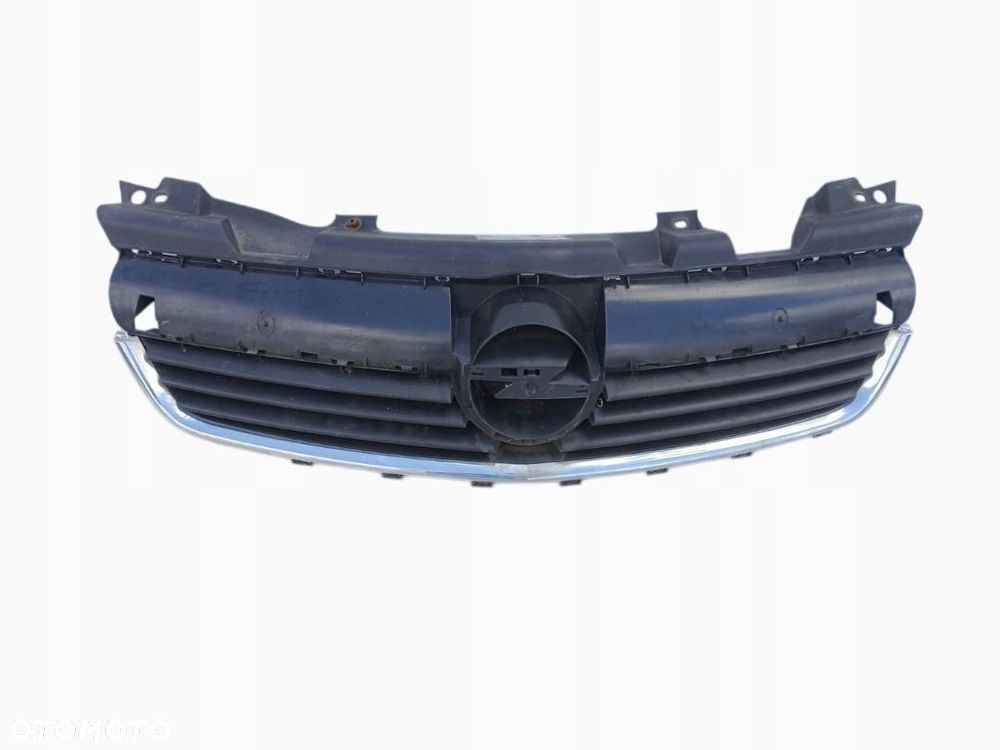 ATRAPA GRILL KRATKA OPEL ZAFIRA B 05-08r. 13136136 - 1