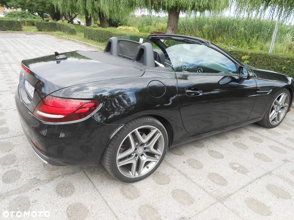 Mercedes-Benz SLC - 2