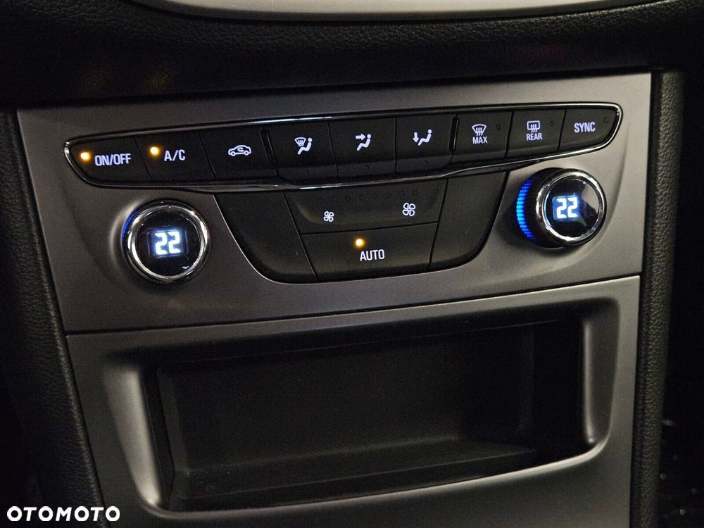 Opel Astra 1.4 T GPF Enjoy S&S - 22