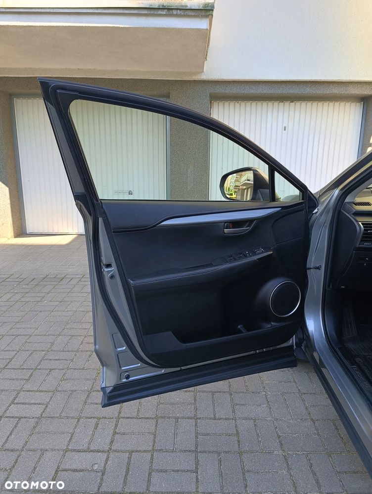 Lexus NX 200t Comfort AWD - 9