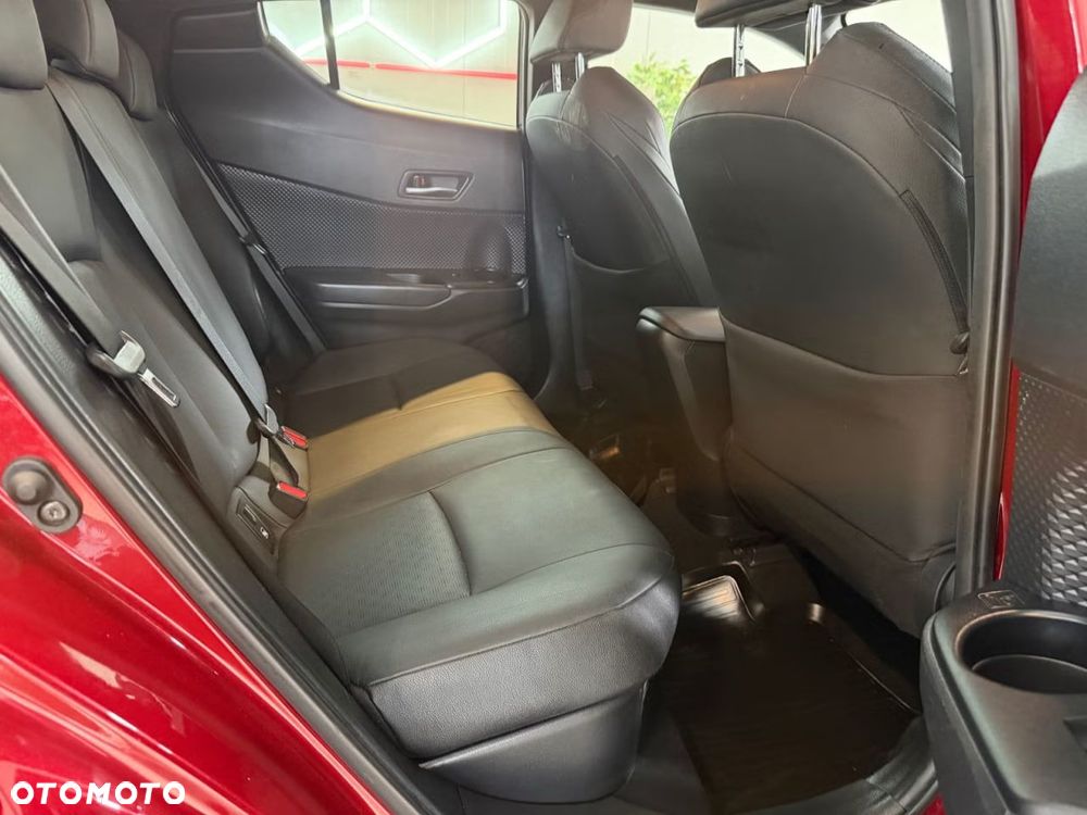 Toyota C-HR Lounge - 21