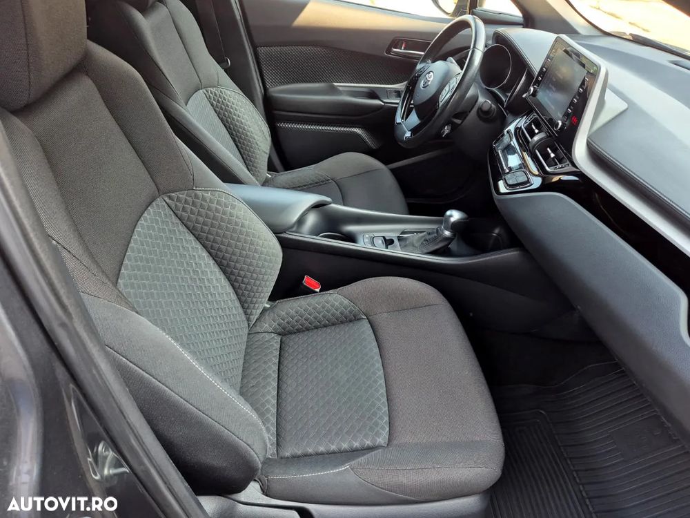 Toyota C-HR 1.8 HSD 122 CP 4x2 CVT Core - 17