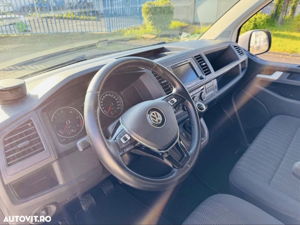Volkswagen Caravelle T6 2.0 TDI LR Comfortline 4M - 7
