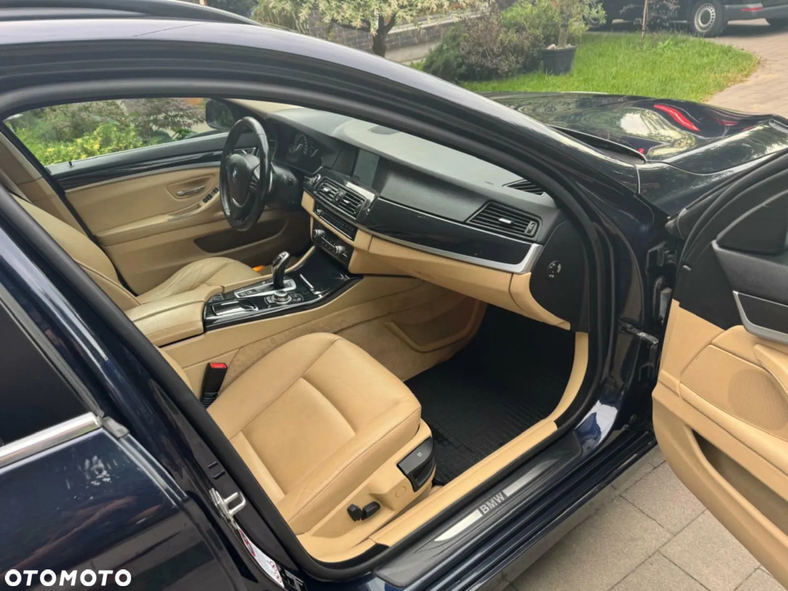 BMW Seria 5 520d Touring - 8