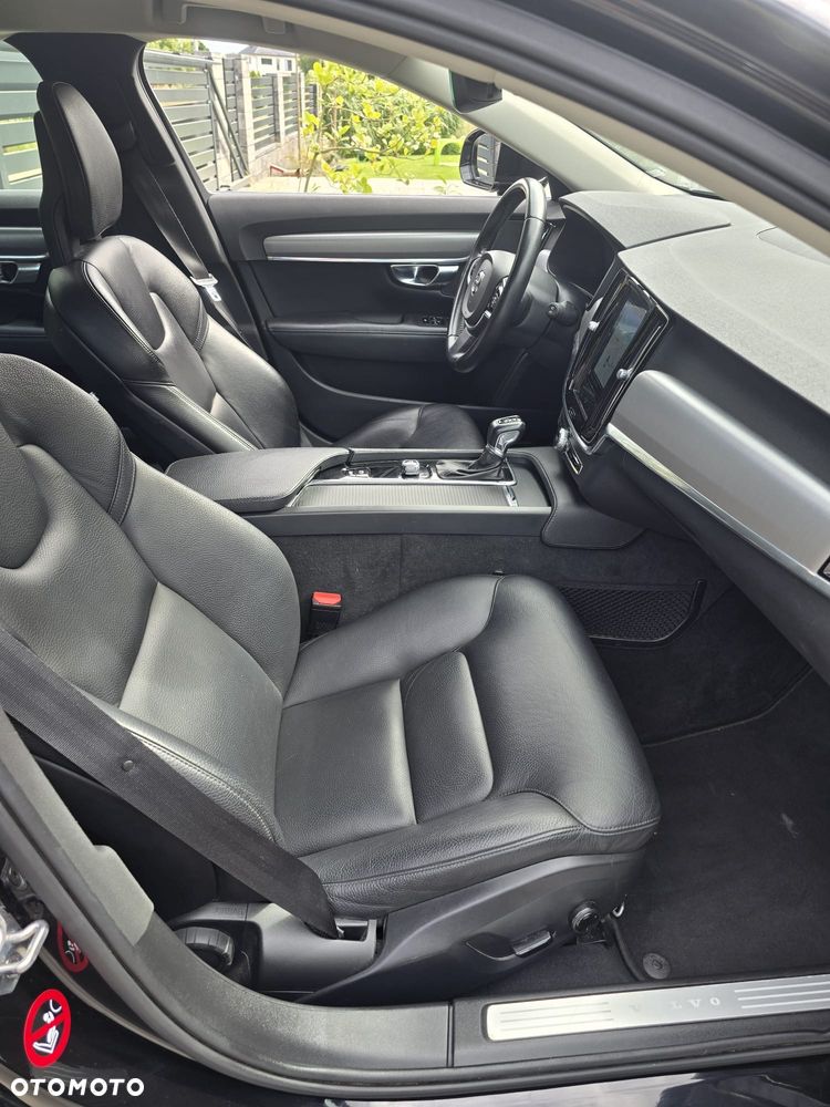 Volvo V90 D4 Momentum - 11