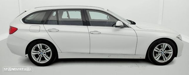 BMW 320 d EfficientDynamics Line Luxury - 11