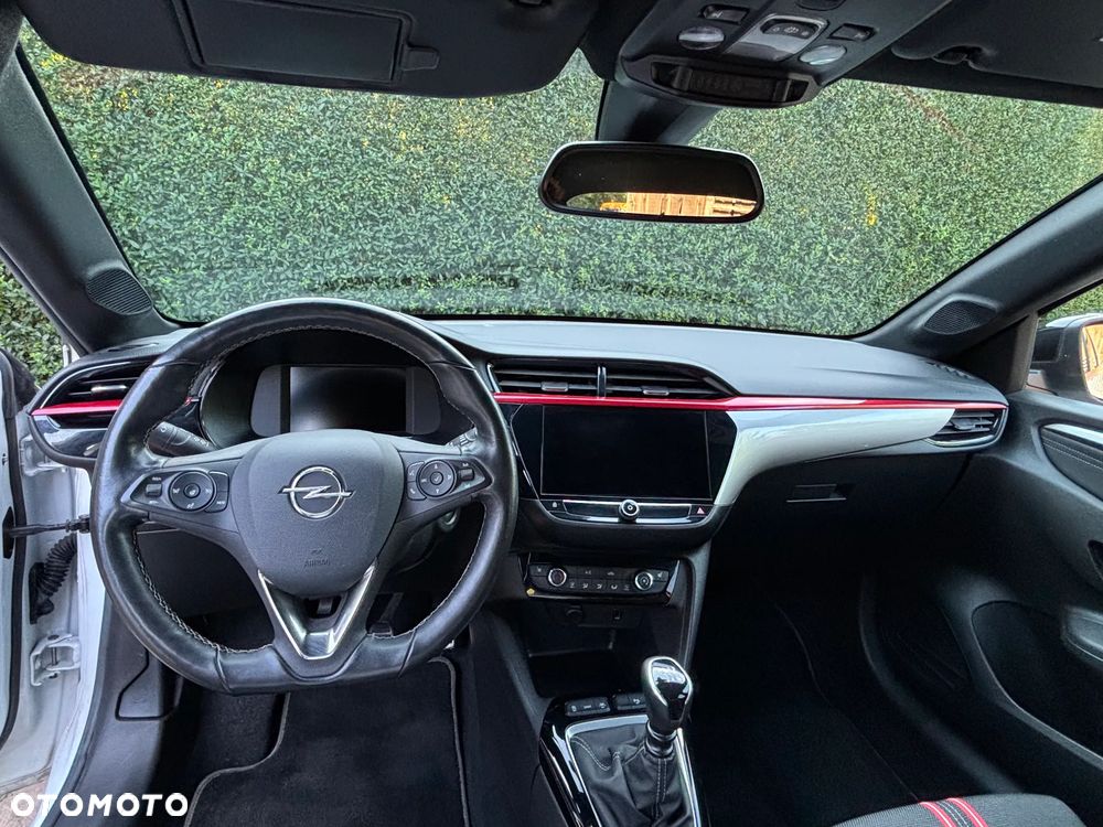 Opel Corsa 1.2 GS Line S&S - 11