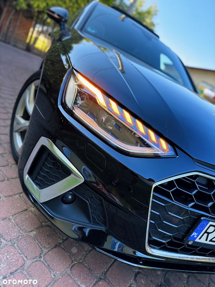 Audi A4 Avant - 1