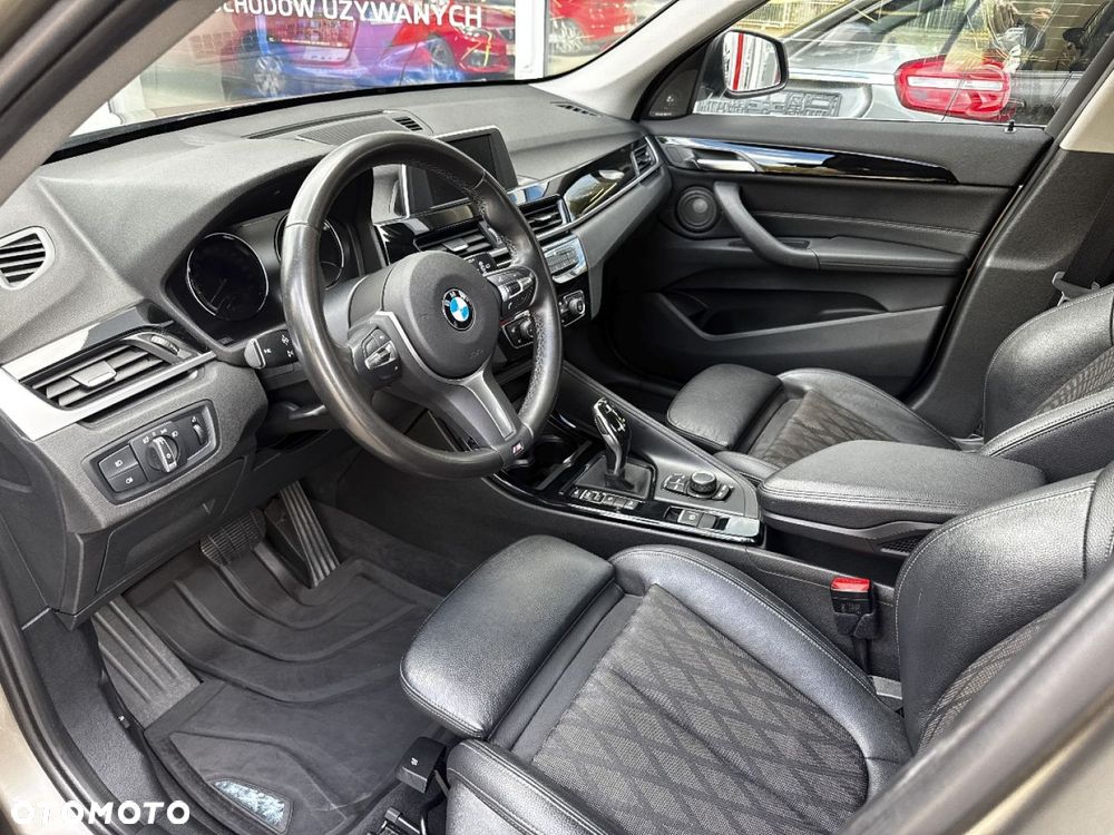BMW X1 xDrive20d Sport Line - 17