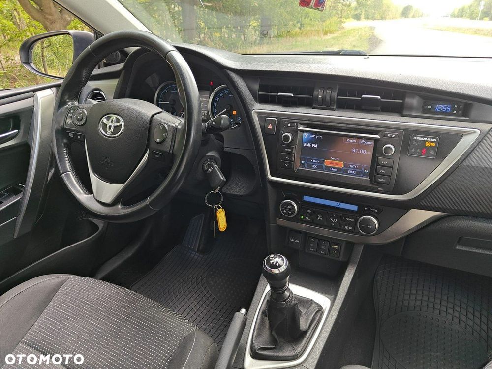 Toyota Auris - 12