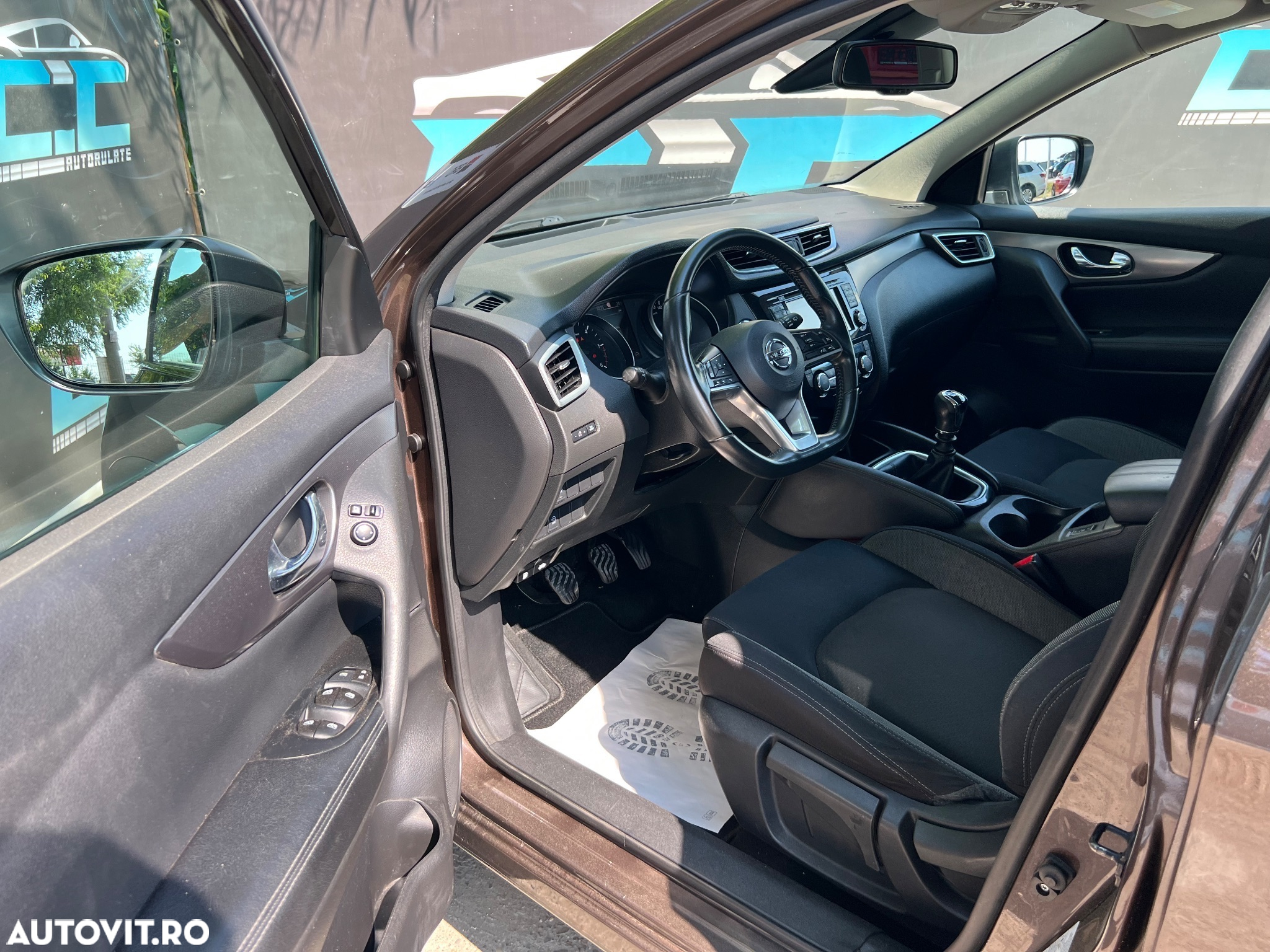 Nissan Qashqai 1.5 DCI N-CONNECTA - 11