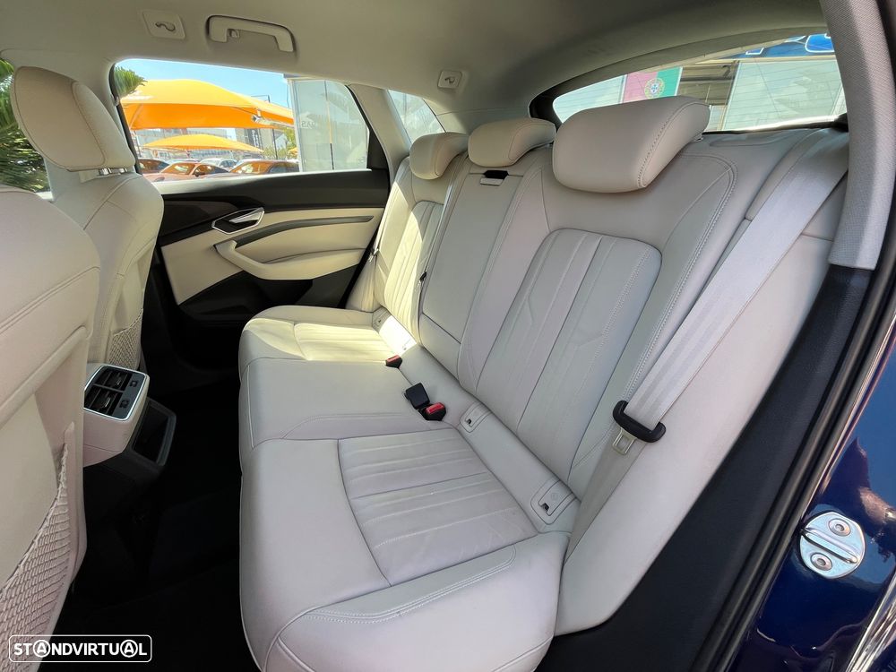 Audi e-tron 55 quattro - 48