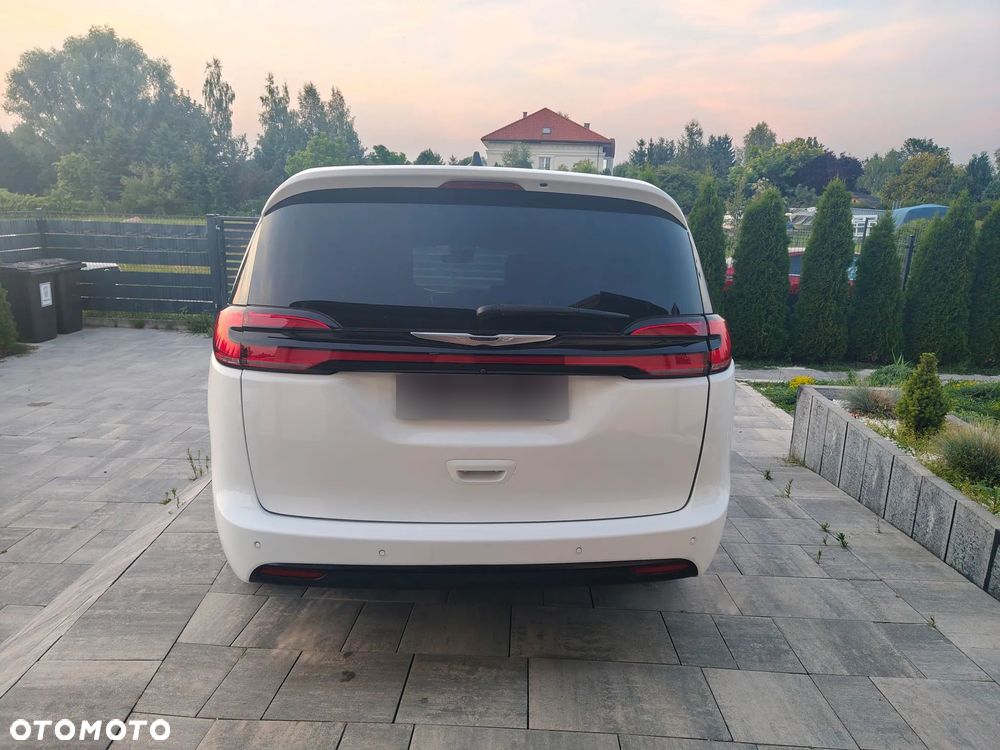 Chrysler Pacifica - 37