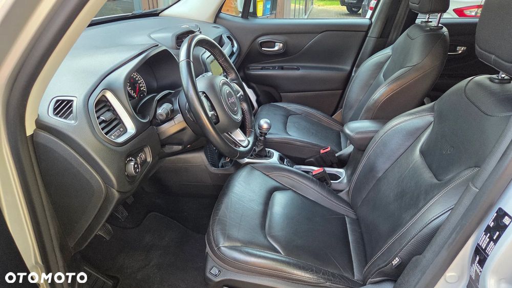 Jeep Renegade 1.4 MultiAir Limited - 23
