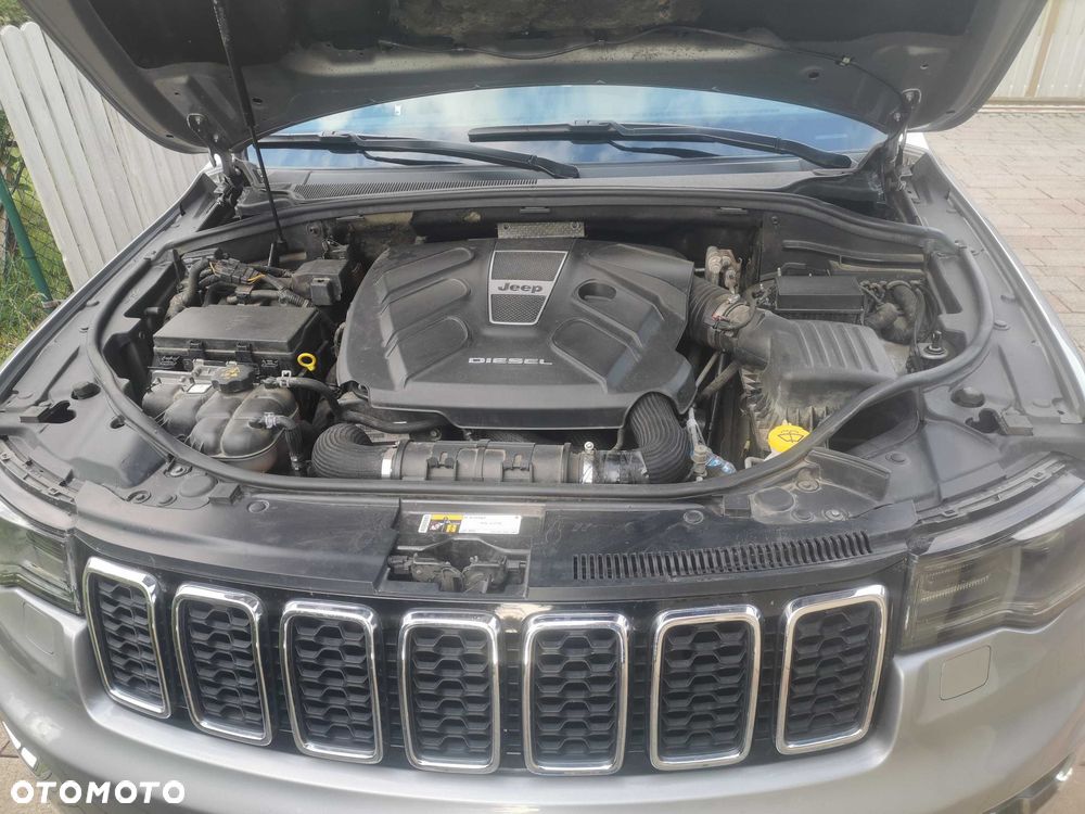 Jeep Grand Cherokee - 8
