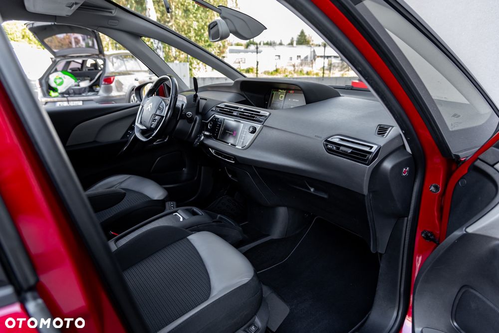 Citroën C4 Grand Picasso BlueHDi 150 EAT6 Exclusive - 23