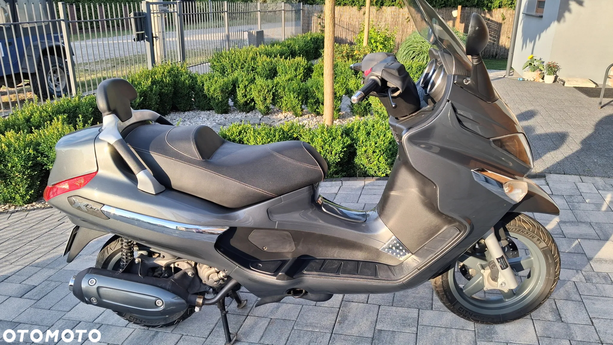 Piaggio Xevo - 4