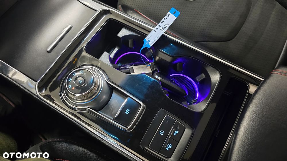 Ford Edge 2.0 EcoBlue Twin-Turbo 4WD ST-Line - 33