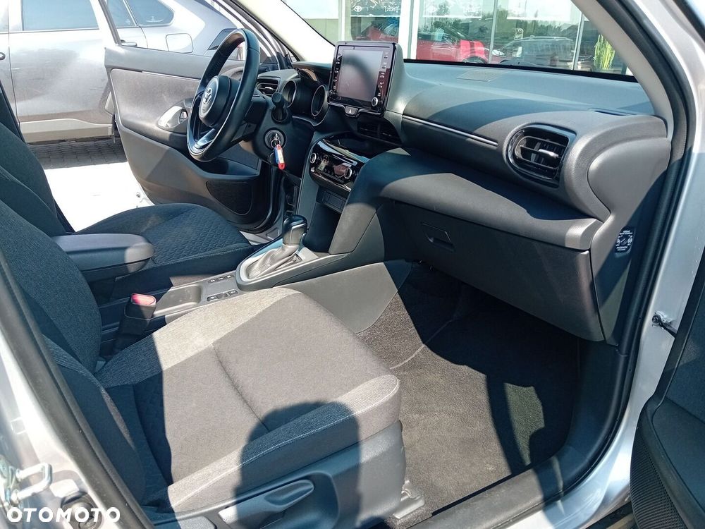 Toyota Yaris Cross Hybrid 1.5 Comfort - 18