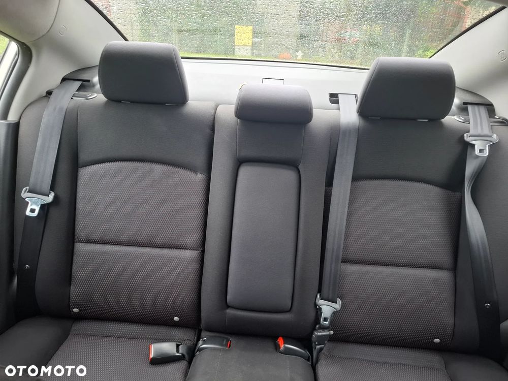 Mazda 3 1.6 Active - 12