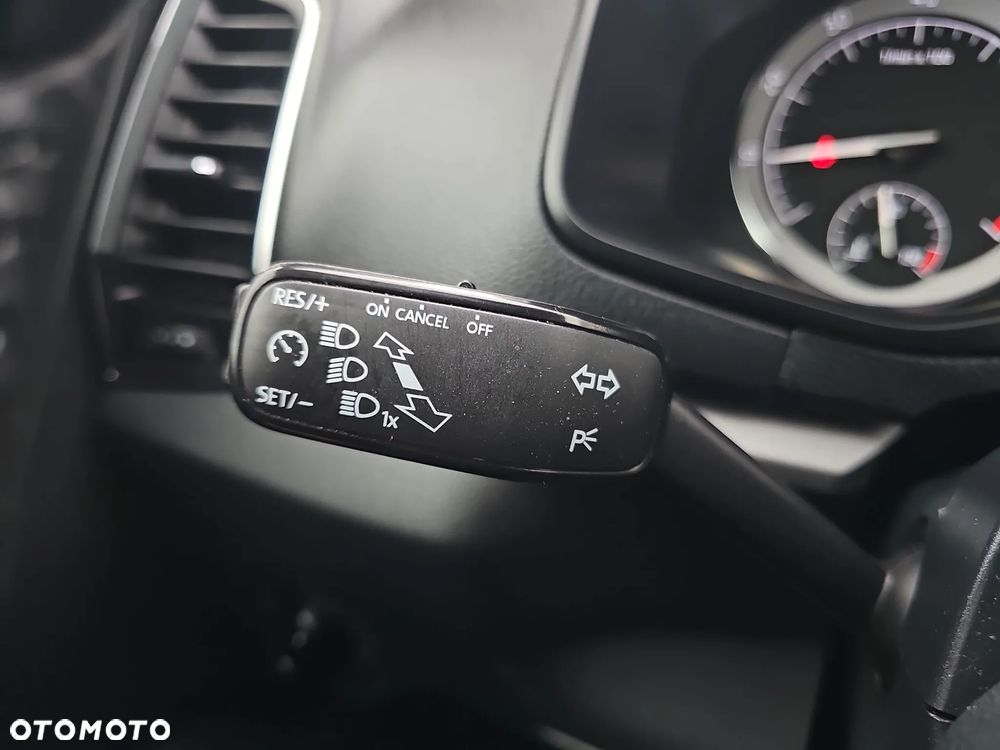 Skoda Karoq 1.5 TSI ACT 4x2 Ambition - 16