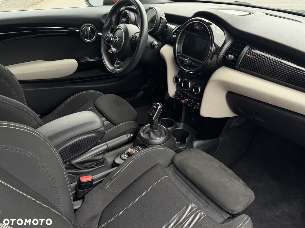 MINI John Cooper Works - 22