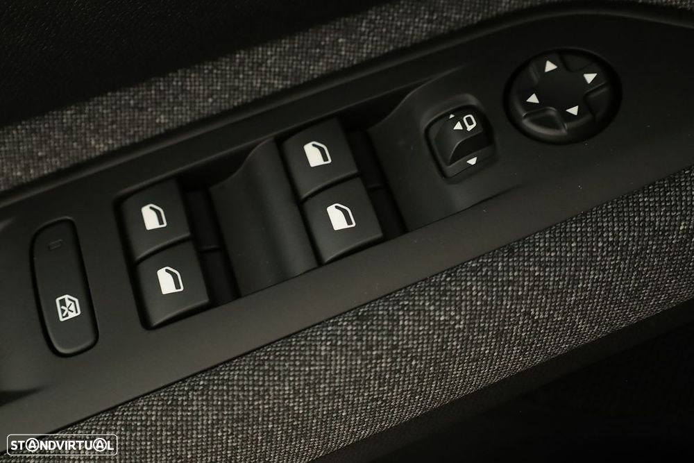 Peugeot 3008 1.6 Hybrid Allure e-EAT8 - 17