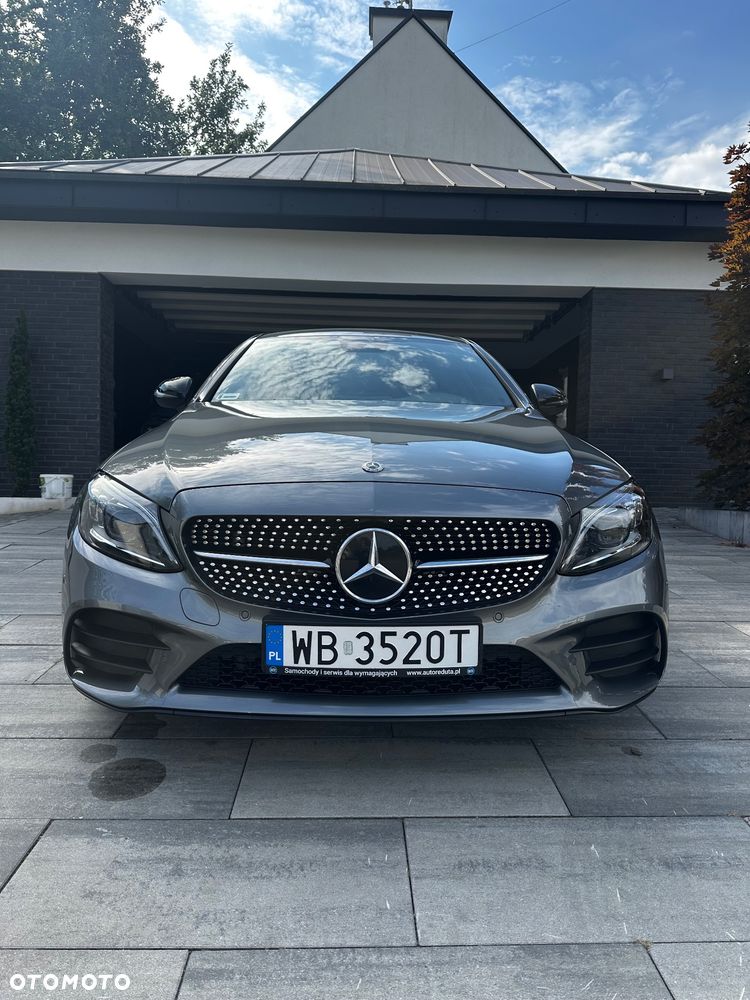 Mercedes-Benz Klasa C 300 9G-TRONIC - 2