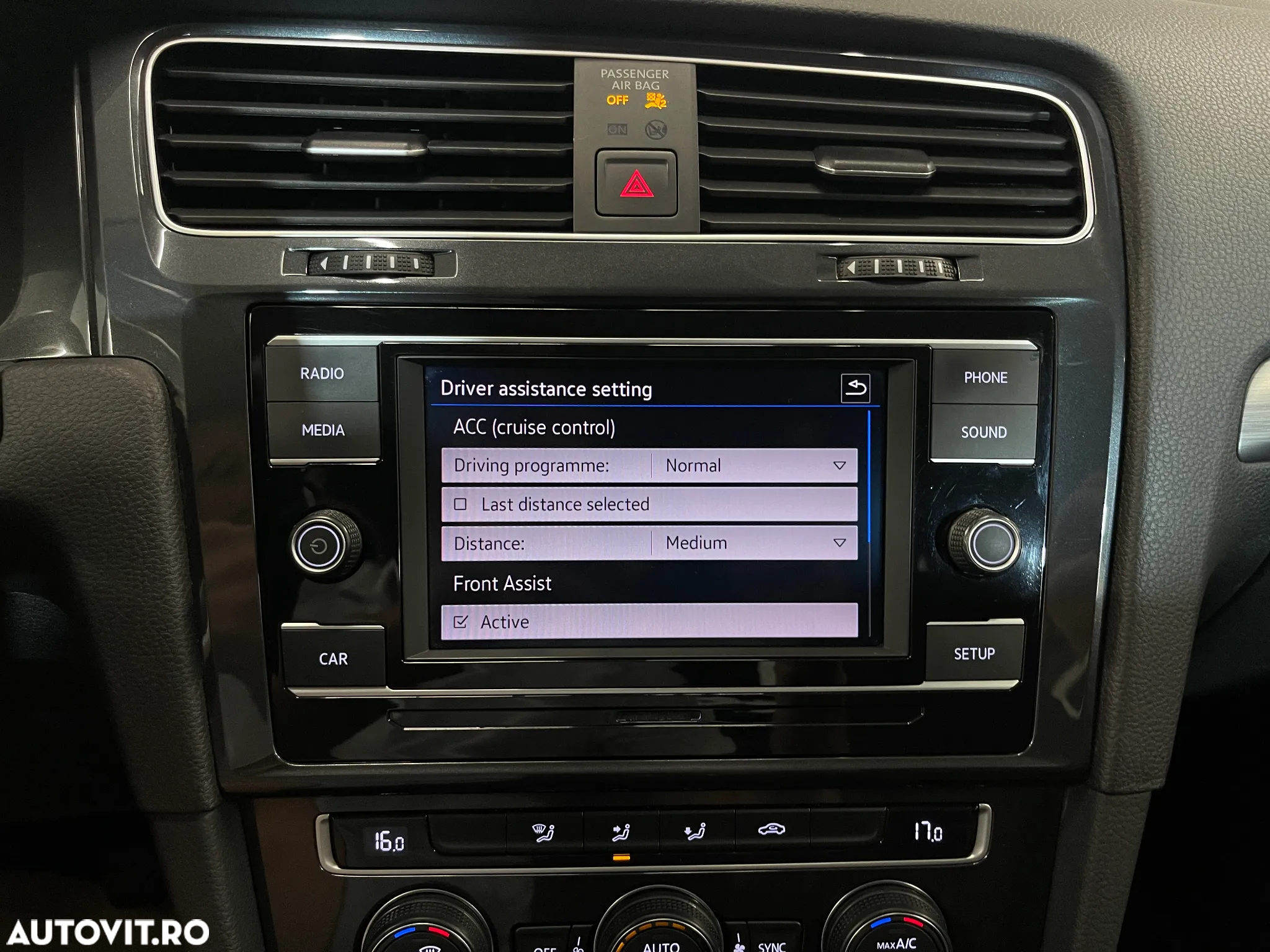 Volkswagen Golf 1.6 TDI Comfortline - 14