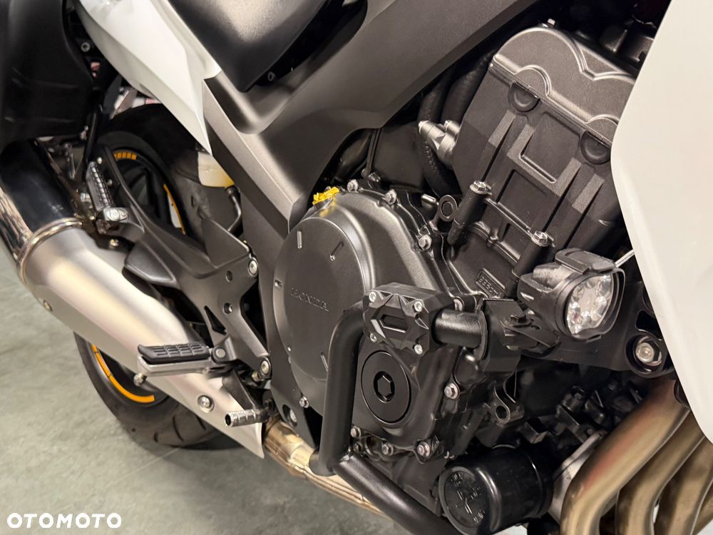 Honda CBF - 21