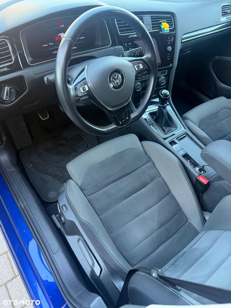 Volkswagen Golf - 13