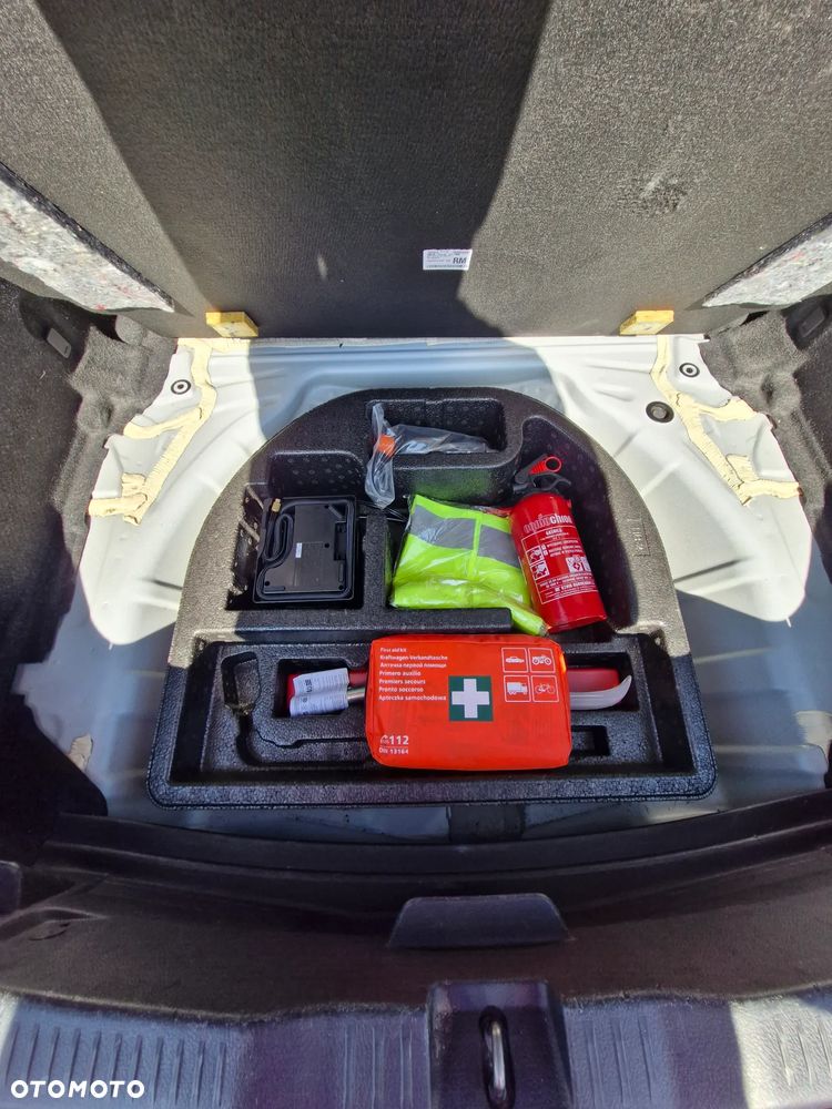 Toyota Auris 1.4 D-4D Active - 23