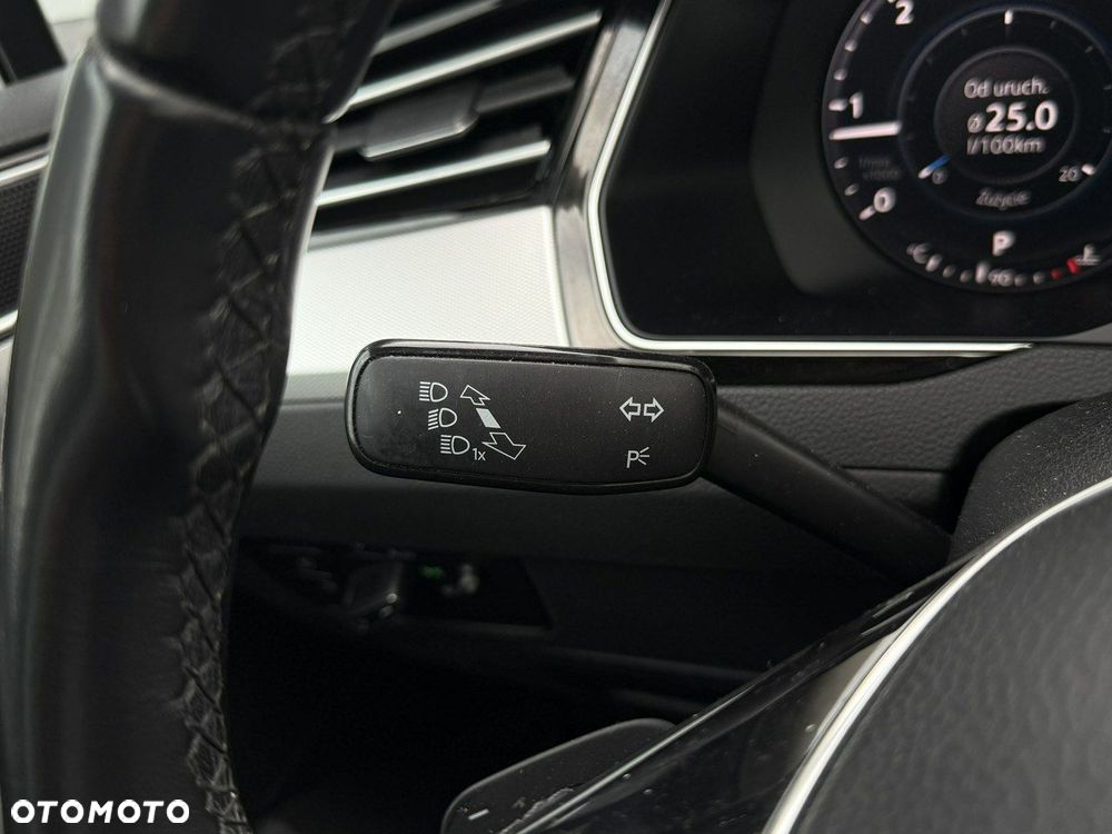 Volkswagen Passat 2.0 TDI SCR Highline DSG - 15