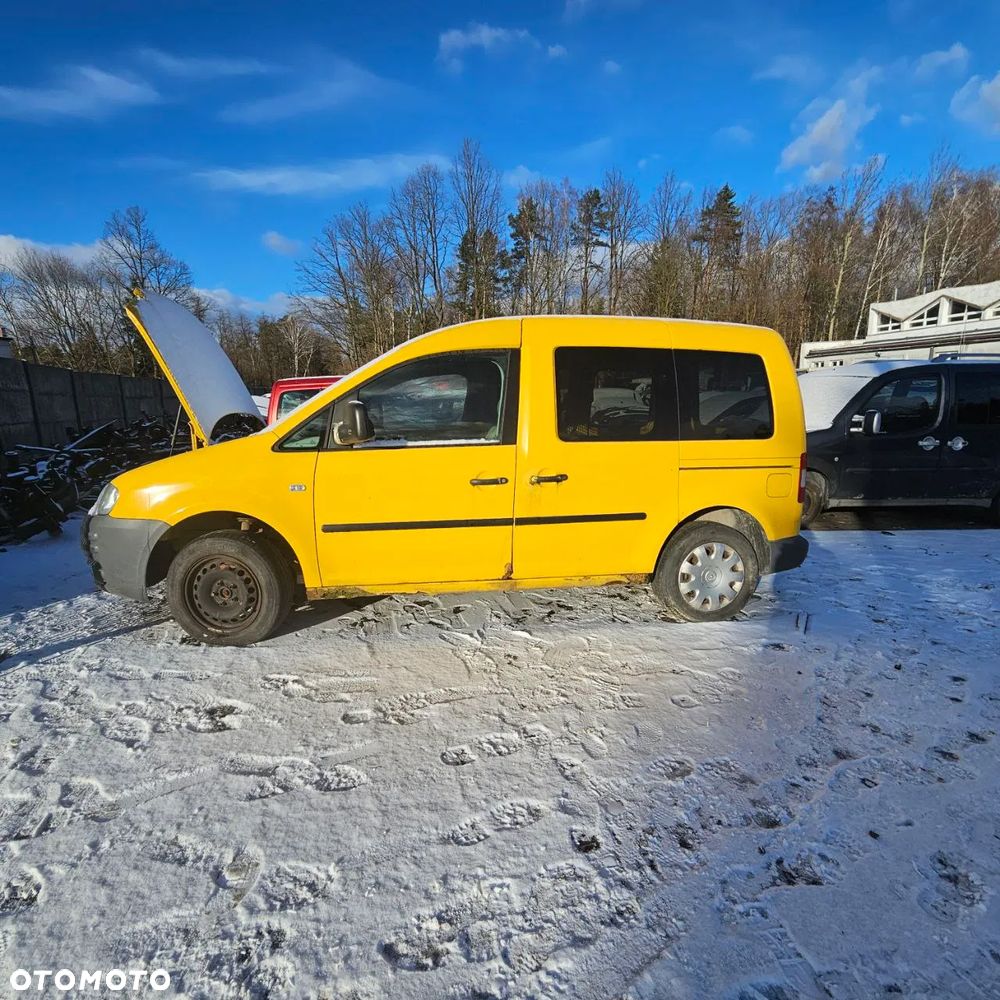Volkswagen Caddy pojazd na części: maska, zderzak, drzwi, szyby, lusterka, chłodnica - 2