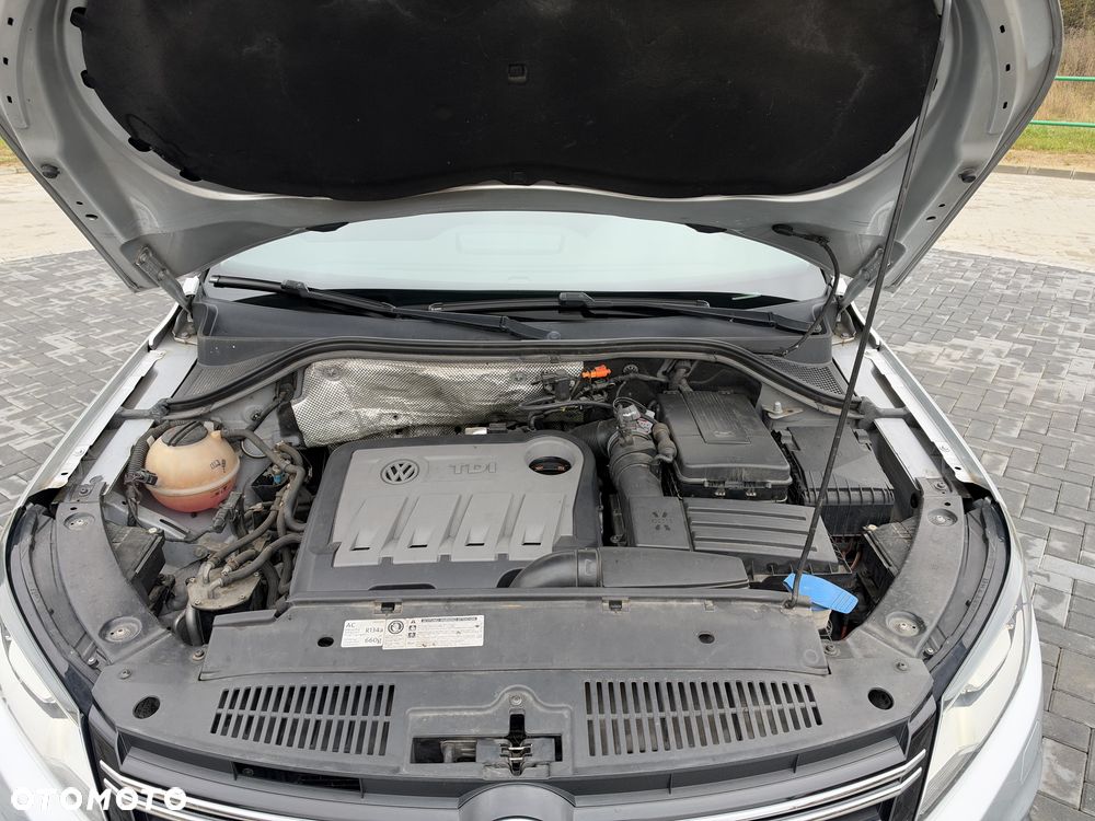 Volkswagen Tiguan - 32
