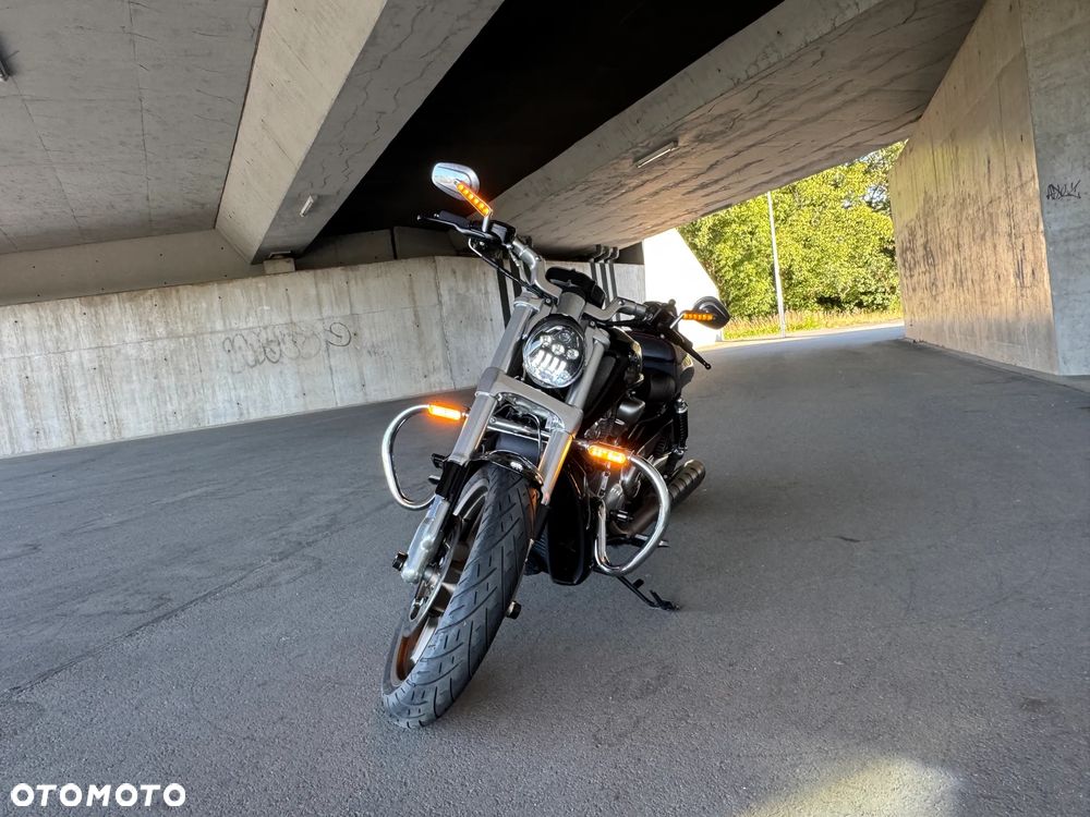 Harley-Davidson V-Rod Muscle - 6