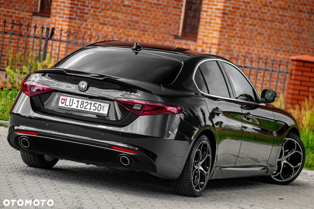 Alfa Romeo Giulia 2.2 D Turbo Super - 15